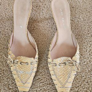 Sara Kent Genuine Leather Slip On Heel Size 37/ 7